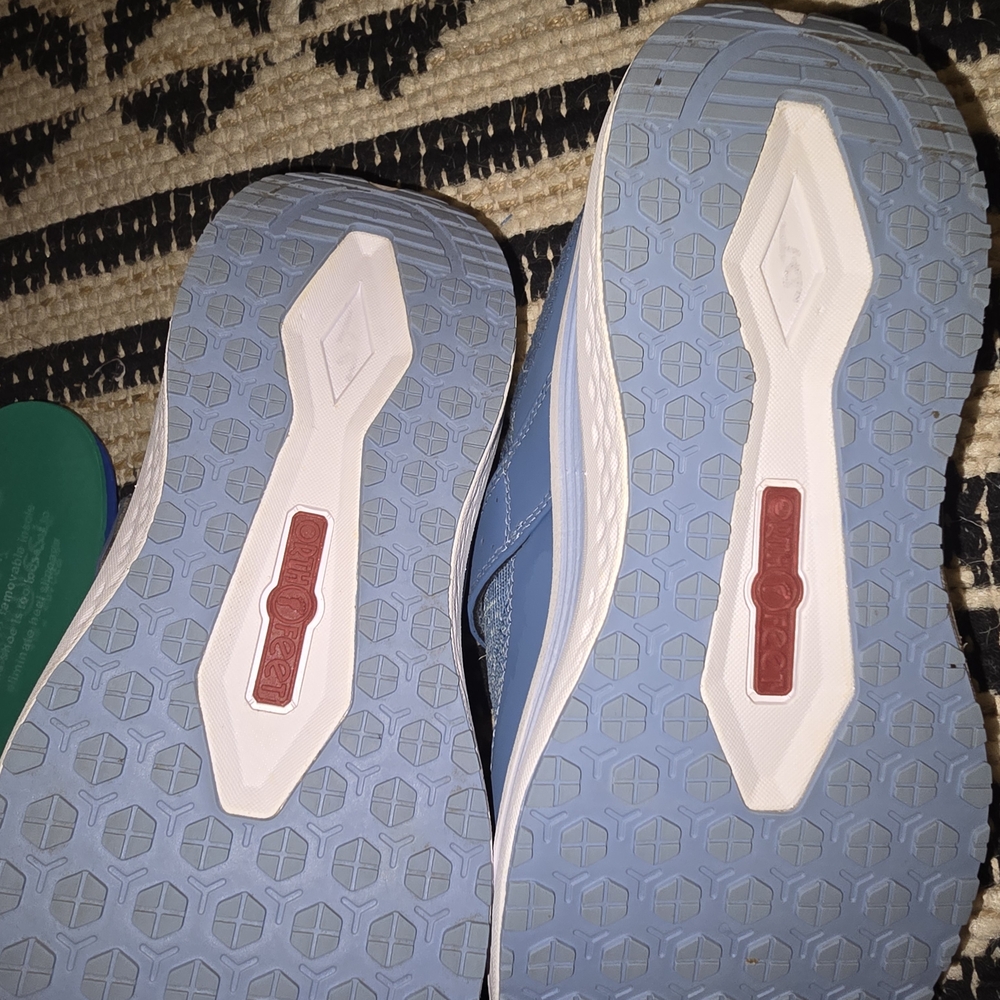 Stretch slip-ons with adjustable fit for pressure-free - Picture 7 of 7